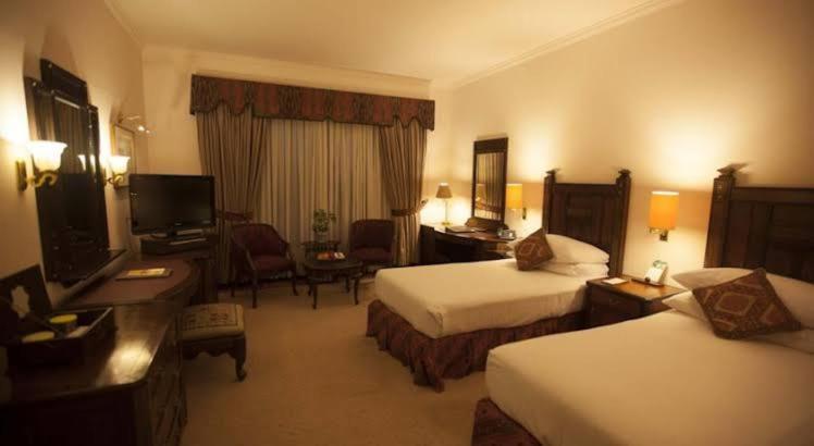 B&B Mumtaz City İslamabad Dış mekan fotoğraf